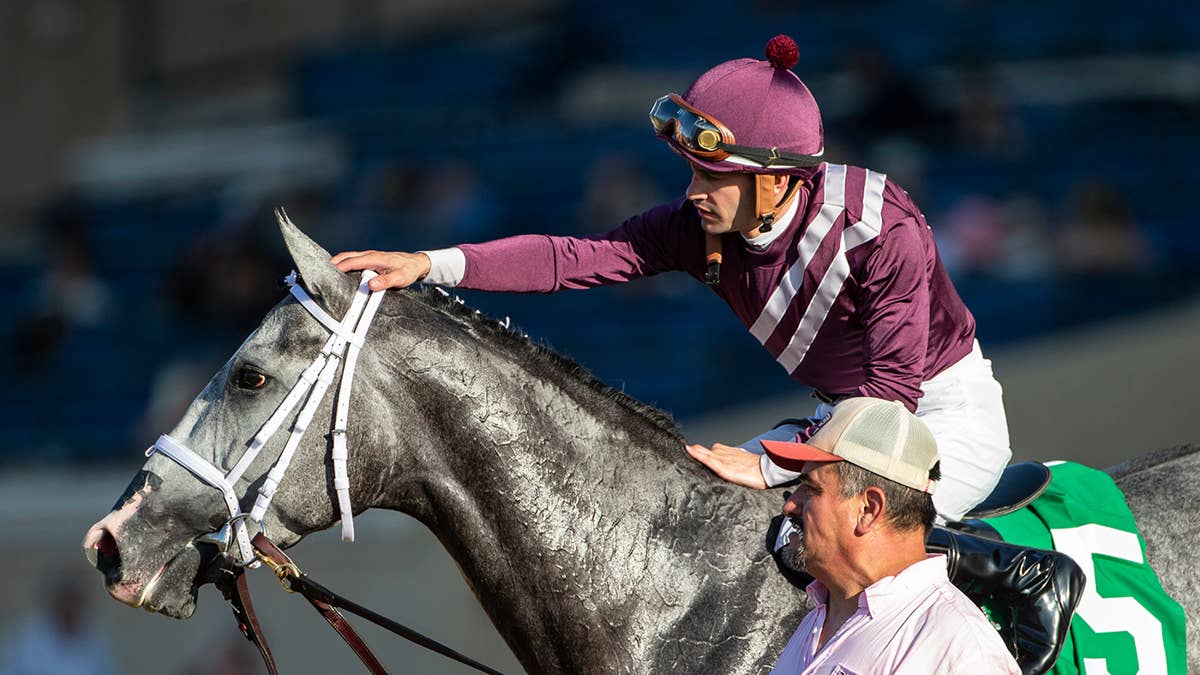 Santa Anita: G1 Winners Sweet Azteca, Gaming Work Toward Returns