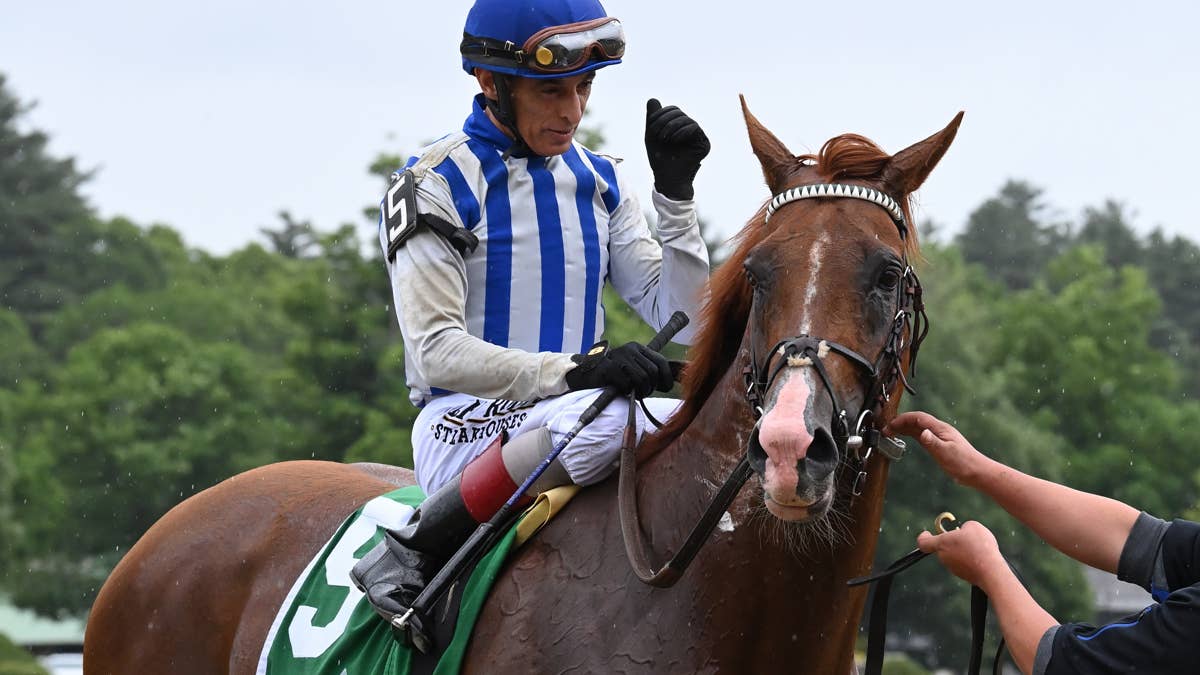 Pass The Hat Leads Poker Exacta For Trainer Bill Mott