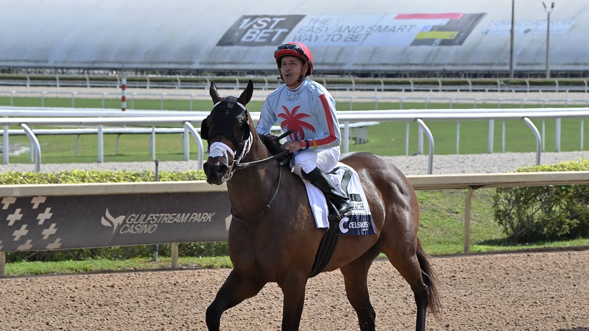 Miss Mary Nell Stretches Back Out For Powder Break Stakes
