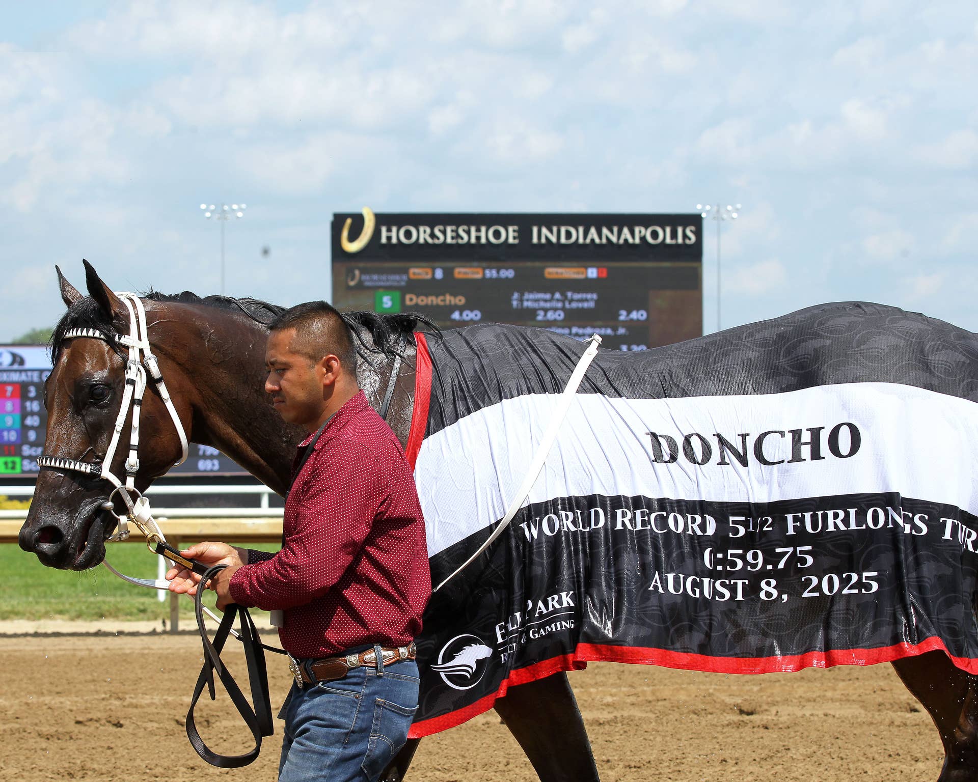 Classy' Turf Sprinter Doncho Captures William Garrett Handicap