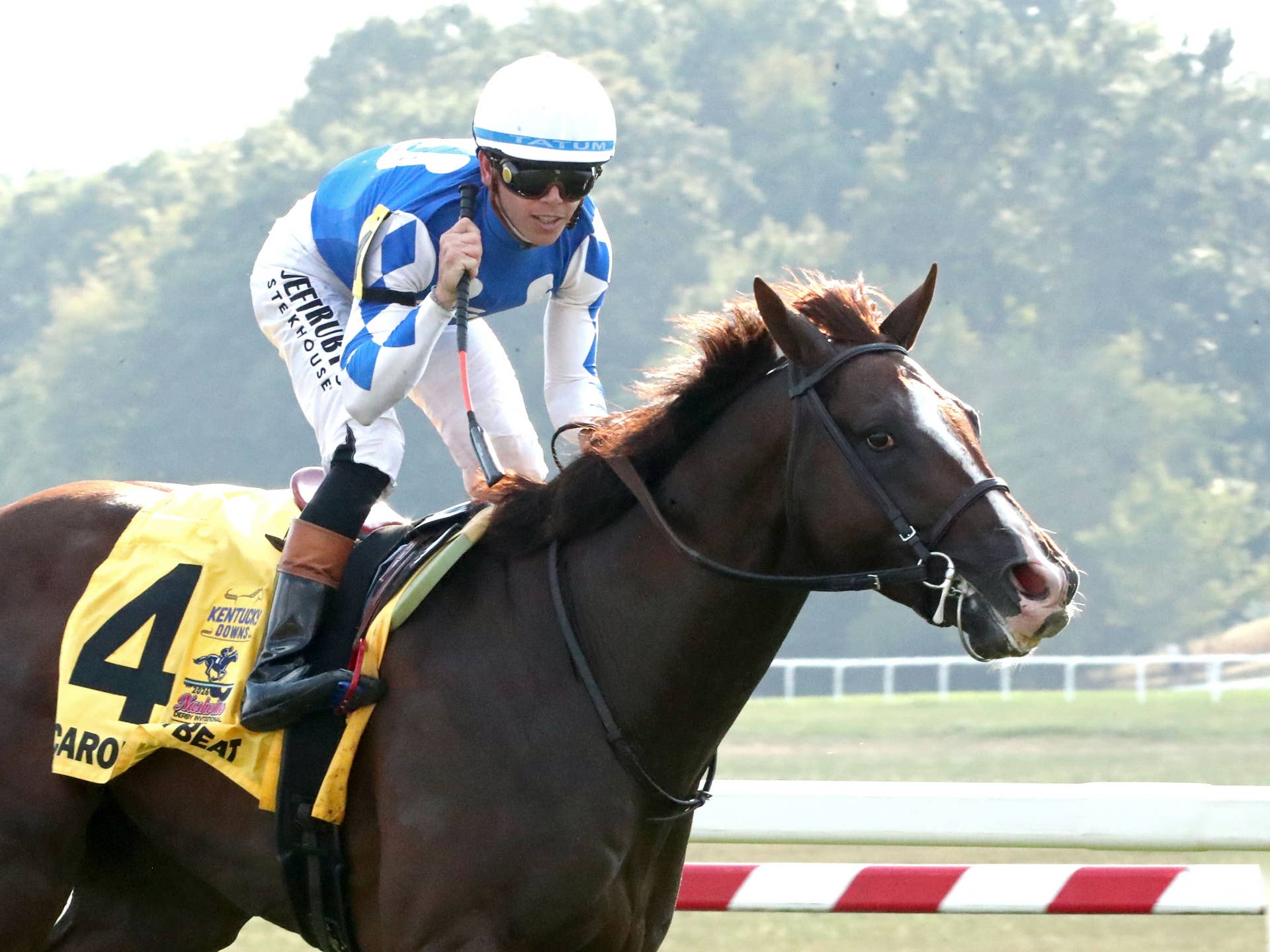 Caroline St. Beat pulls 17-1 surprise in the G2 Nashville Derby