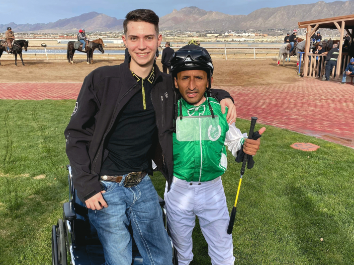 Oddsmaker Person Kentucky Downs Q&A: Oddsmaker Nick Tammaro On The Track's One-Of-A-Kind ...