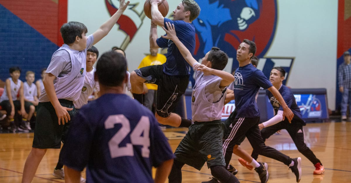 Santa Anita Jockeys Take On Holy Angels Middle School In 54th Annual ...