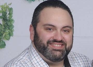 Oddsmaker Person Kentucky Downs Q&A: Oddsmaker Nick Tammaro On The Track's One-Of-A-Kind ...