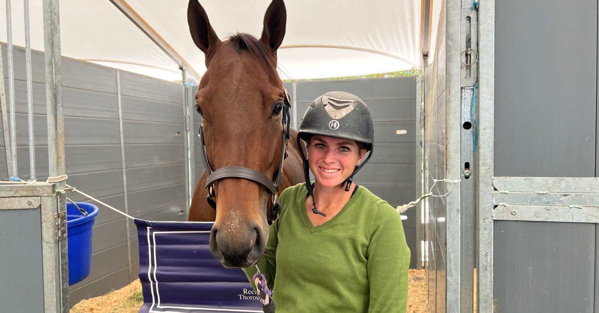 OffTrack Pedigrees Hobbs Leans Toward Dixieland Band/Blushing Groom