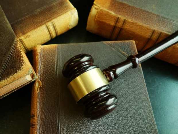 judge-gavel-court-lawsuit-law-books_OK-adobe