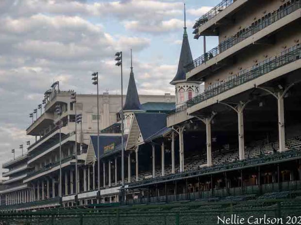 churchill downs scenic spires