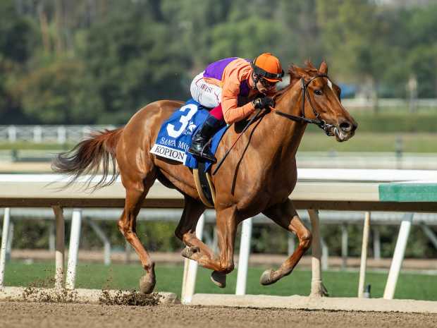 Kopion winning the Santa Monica under Antonio Fresu