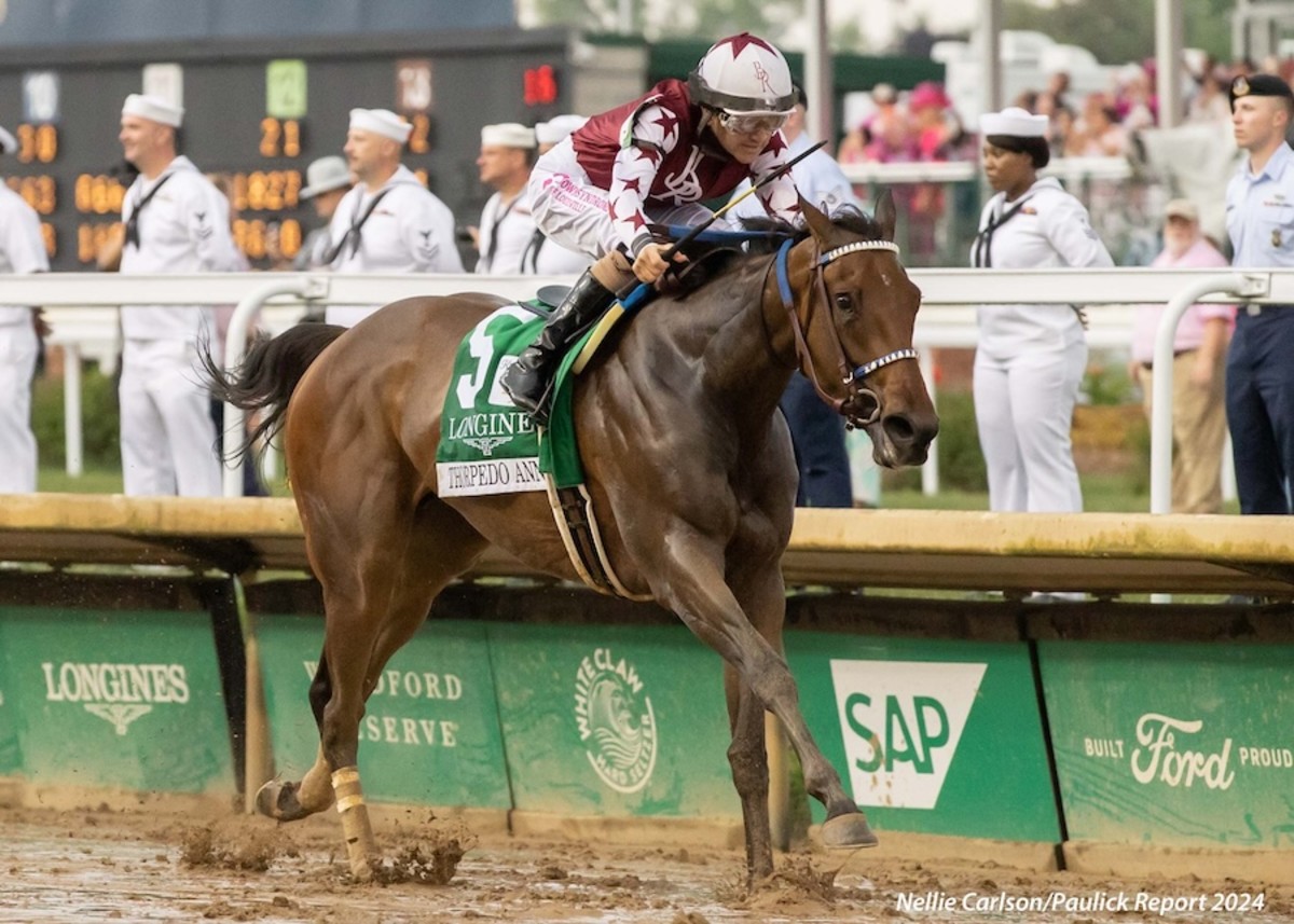 Thorpedo Anna Breezes At Saratoga For Breeders' Cup Distaff Bid