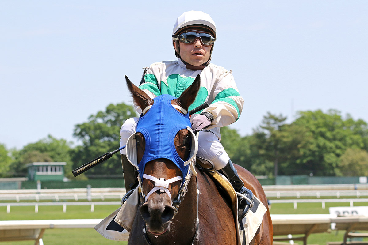 Jorge Hernandez Taken To Hospital Following Monmouth Spill - Paulick ...