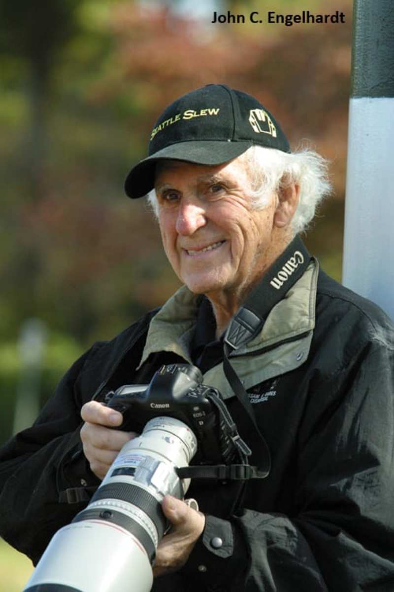 Legendary equine photographer Tony Leonard dies at 89 - Paulick Report ...