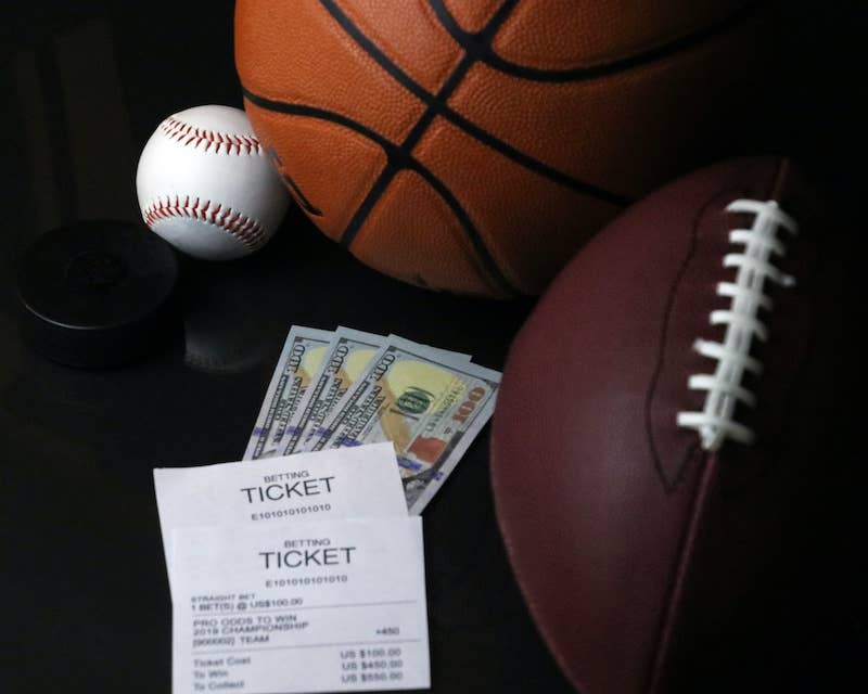 Canadian Sports Betting Bill Amended To Exempt Horse Racing From Fixed