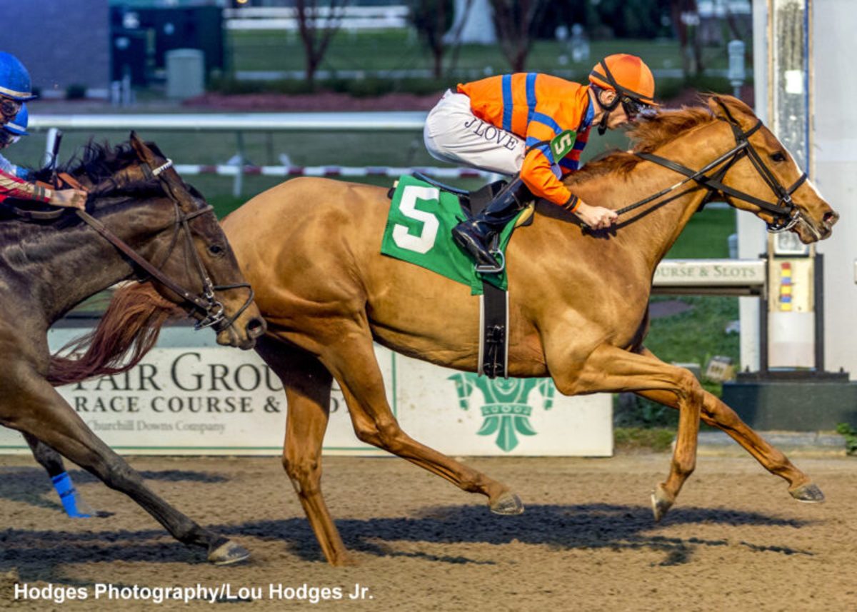 Favorite Oeuvre Gamely Battles To Pan Zareta Victory At Fair Grounds ...