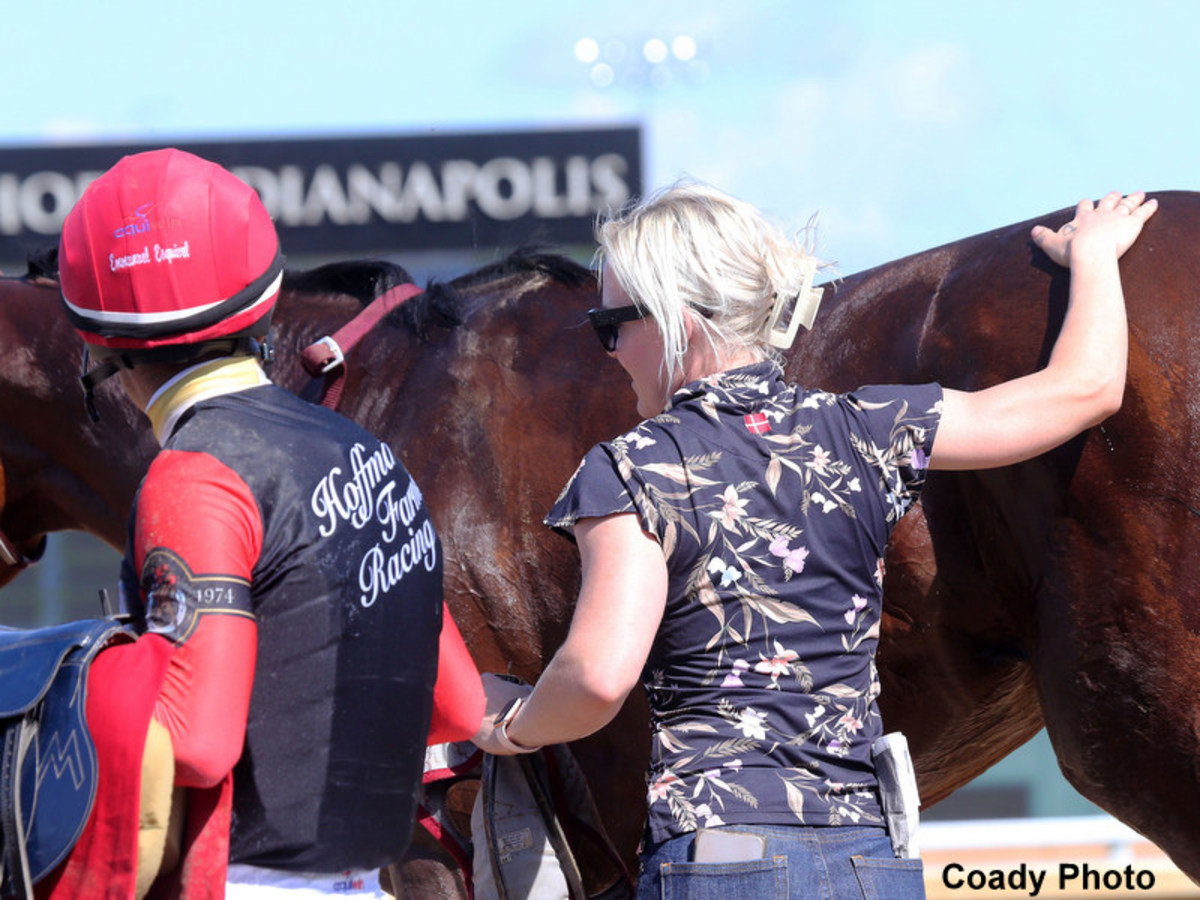 'Used To Being The Underdog,' New Trainer Alexis Claire Breaks Top 25